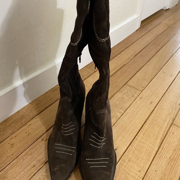Via Spiga Suede cowboy boots. Size 7-1/2 - Picture 2 of 5